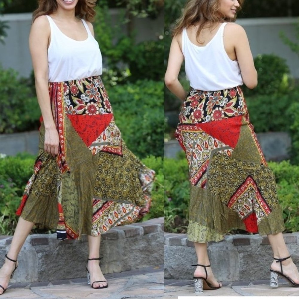 Nostalgia Mixed Pattern Skirt NWT • Green Red Black White • Stretch Waist Midi